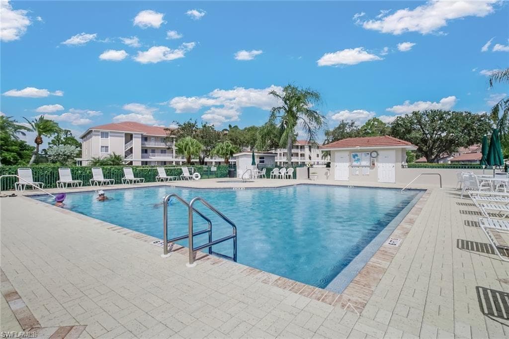 7185 Dennis Cir C-105, Naples, FL 34104-31