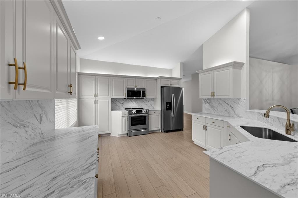 20130 Seagrove St 2508, Estero, FL 33928-3