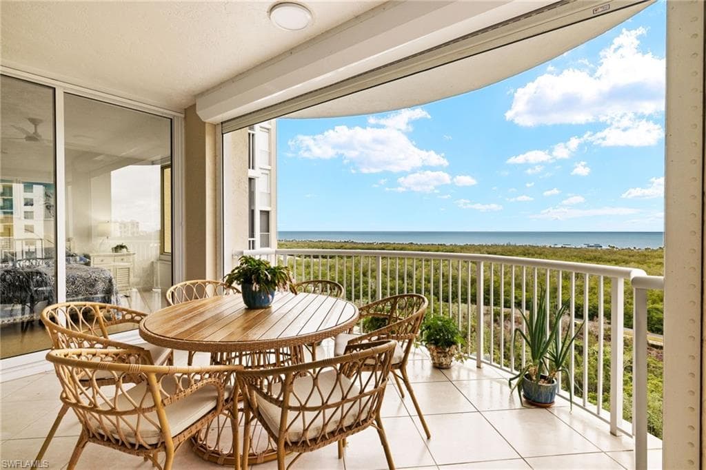 7117 Pelican Bay Blvd 1007, Naples, FL 34108-13