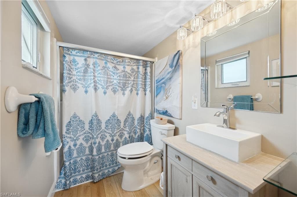 710 Elkcam Cir 307, Marco Island, FL 34145-18