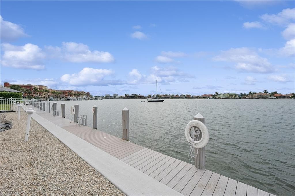 710 Elkcam Cir 307, Marco Island, FL 34145-32