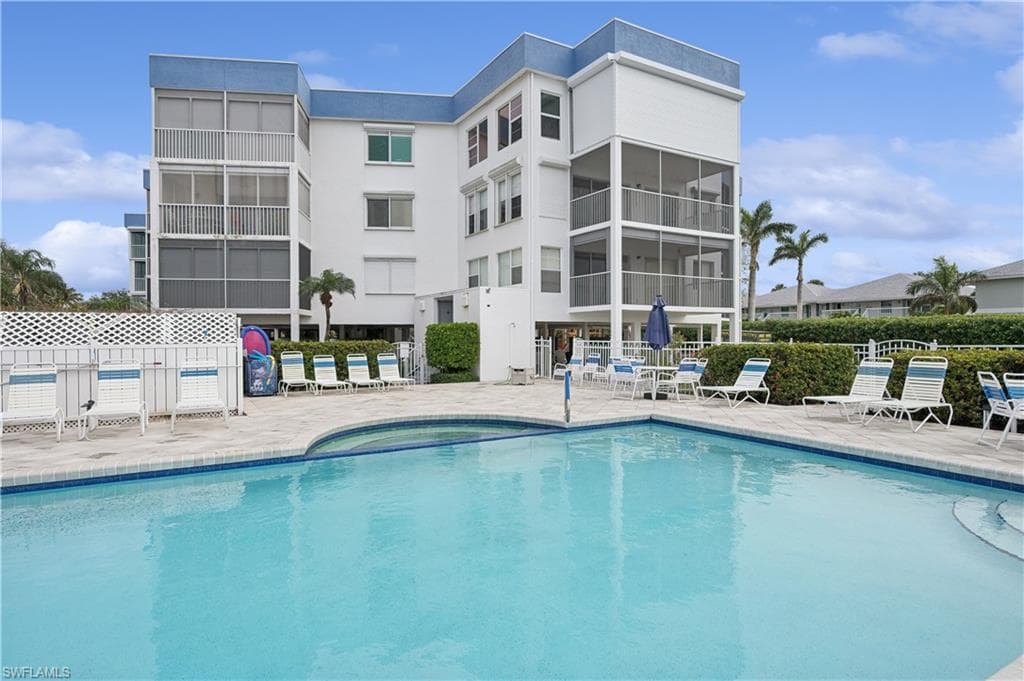 710 Elkcam Cir 307, Marco Island, FL 34145-34