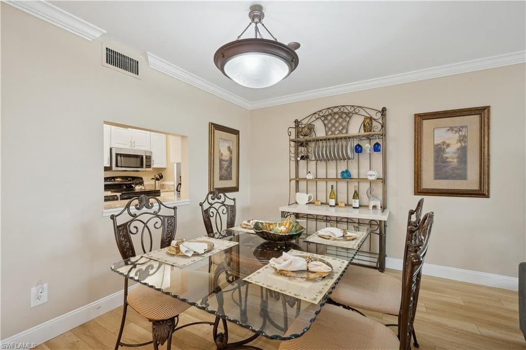 710 Elkcam Cir 307, Marco Island, FL 34145-7