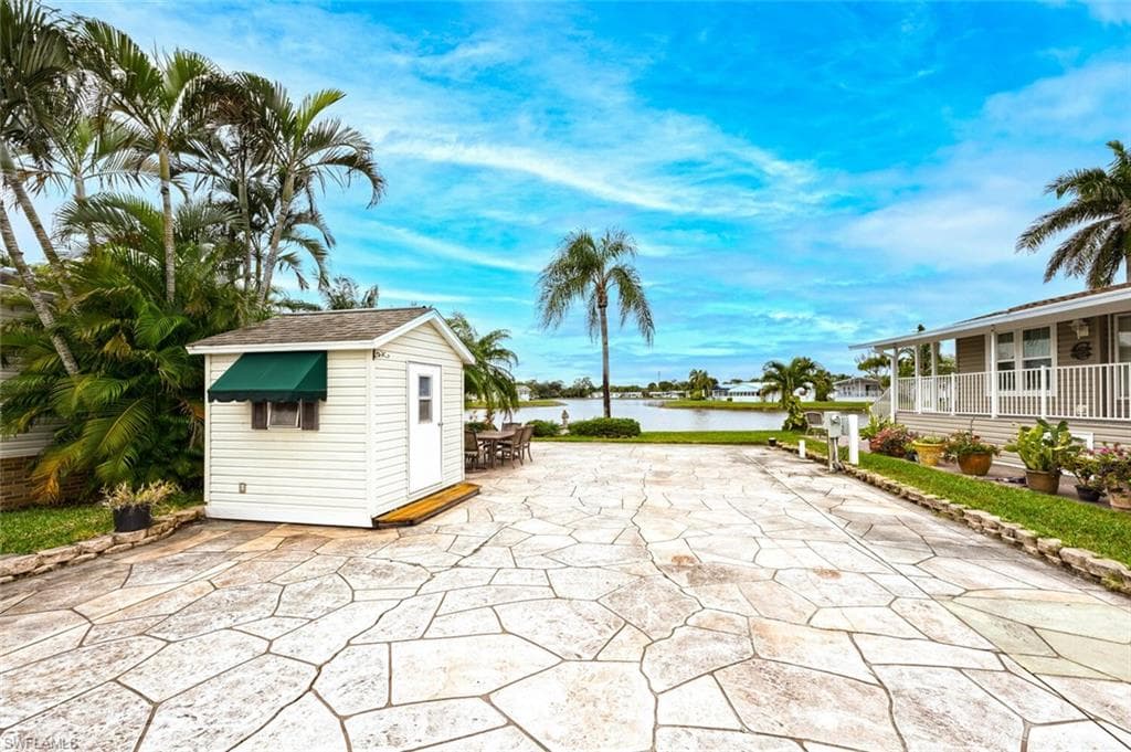 3063 Waterview Pt, Naples, FL 34120-6
