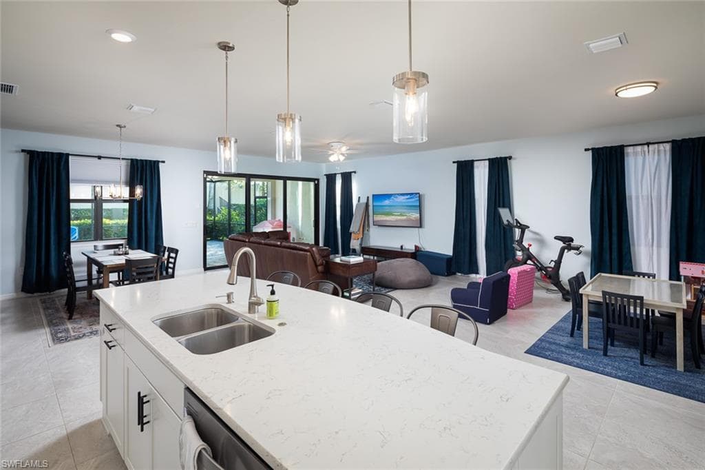 7266 Wilton Dr, Naples, FL 34109-10