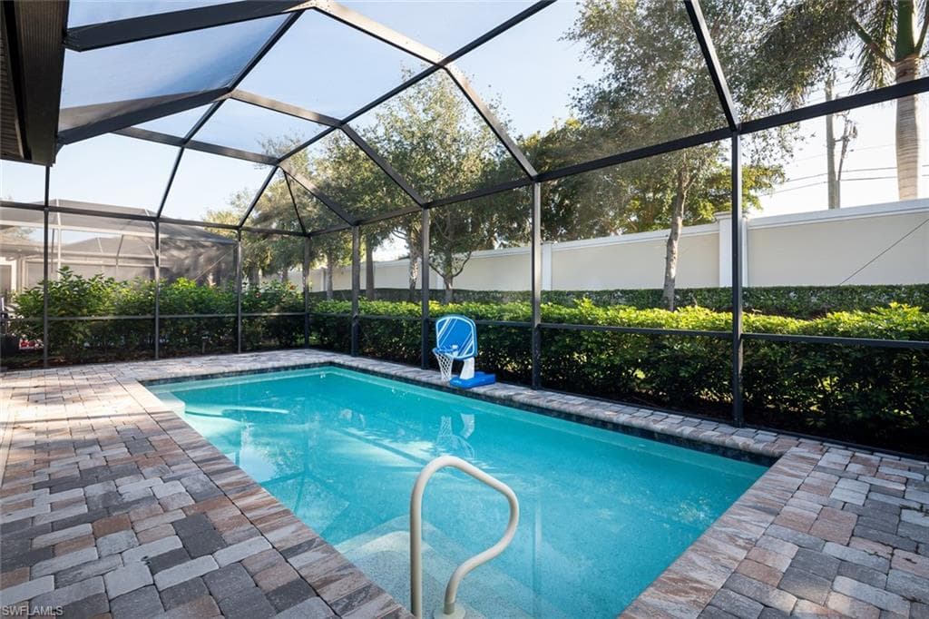 7266 Wilton Dr, Naples, FL 34109-14