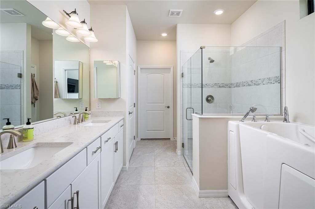7266 Wilton Dr, Naples, FL 34109-18
