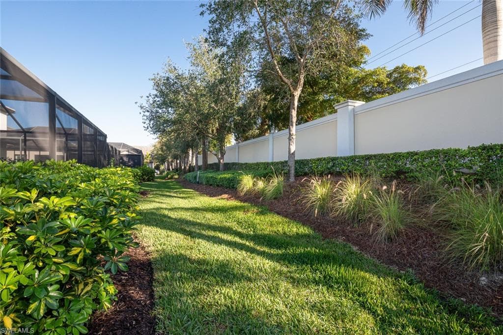 7266 Wilton Dr, Naples, FL 34109-22