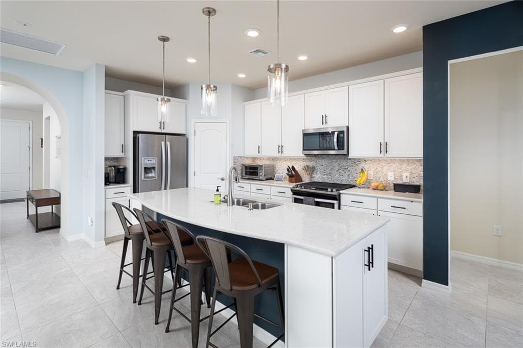 7266 Wilton Dr, Naples, FL 34109-8