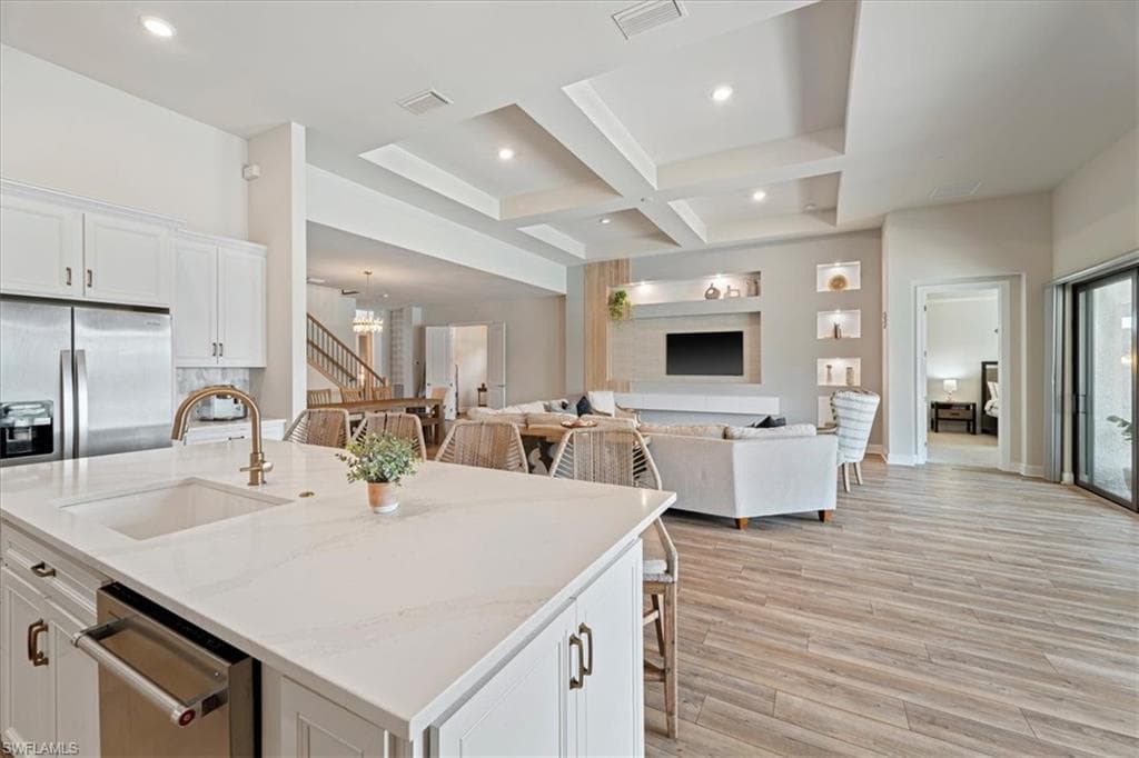 19364 Aqua Shore Dr, Fort Myers, FL 33913-18