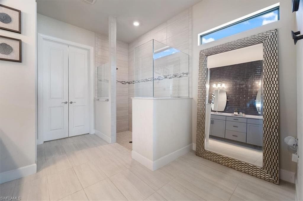 19364 Aqua Shore Dr, Fort Myers, FL 33913-26