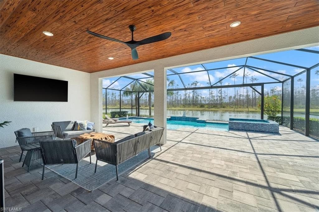 19364 Aqua Shore Dr, Fort Myers, FL 33913-2