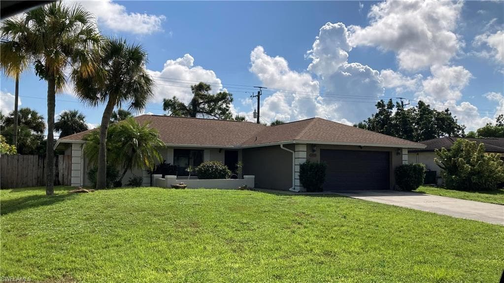 2896 44th St SW, Naples, FL 34116-1