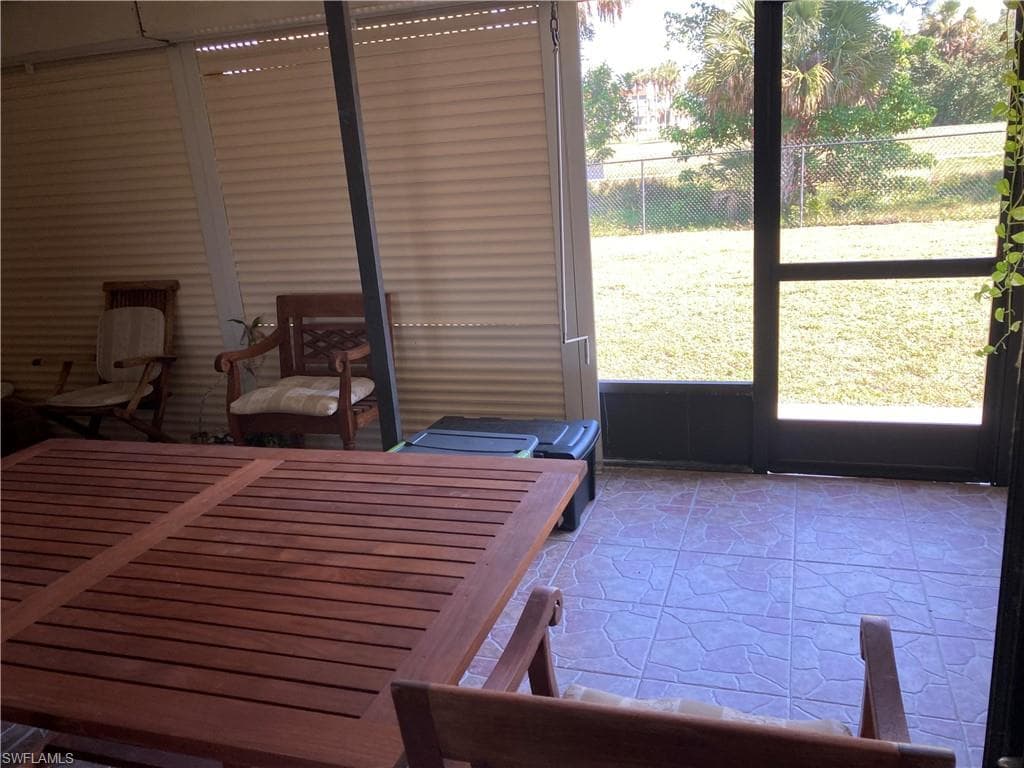 2896 44th St SW, Naples, FL 34116-28