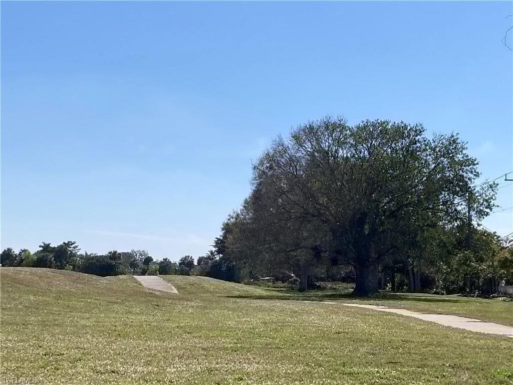 2896 44th St SW, Naples, FL 34116-37