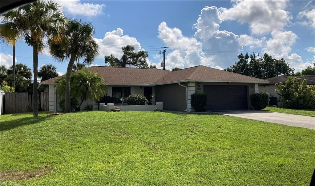 2896 44th St SW, Naples, FL 34116-39
