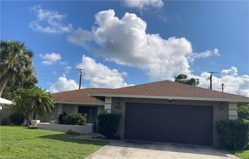 2896 44th St SW, Naples, FL 34116-41