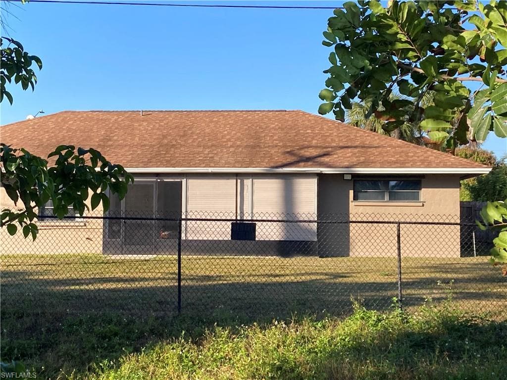 2896 44th St SW, Naples, FL 34116-42