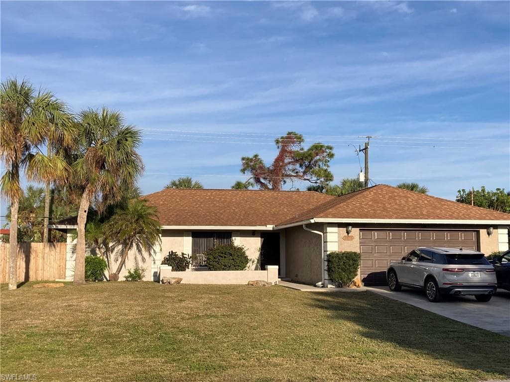 2896 44th St SW, Naples, FL 34116-46