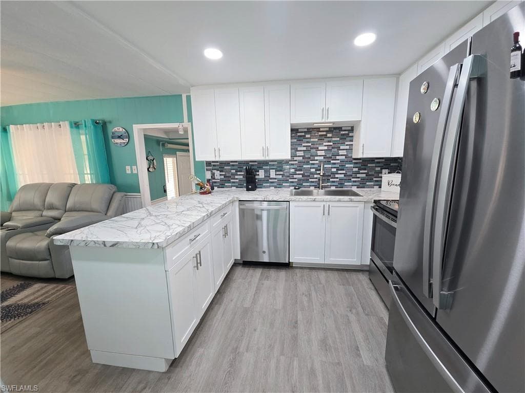 19 Moorhead Mnr 19, Naples, FL 34112-5