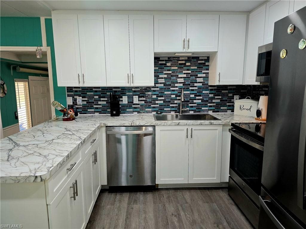 19 Moorhead Mnr 19, Naples, FL 34112-8
