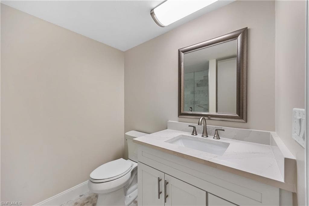 375 8th Ave S D, Naples, FL 34102-21