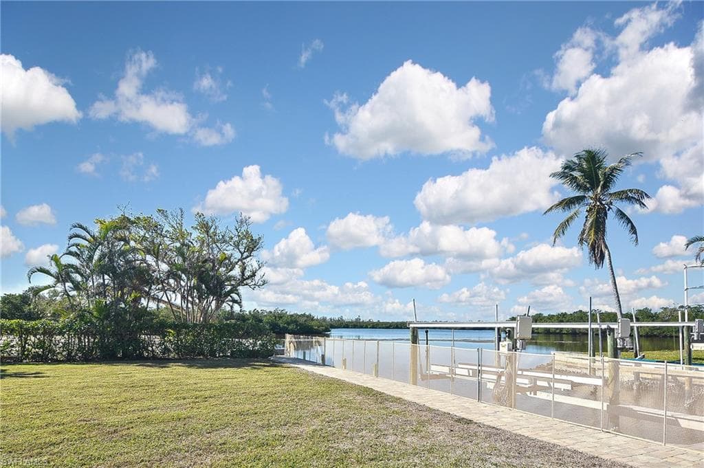 24587 Redfish St, Bonita Springs, FL 34134-7