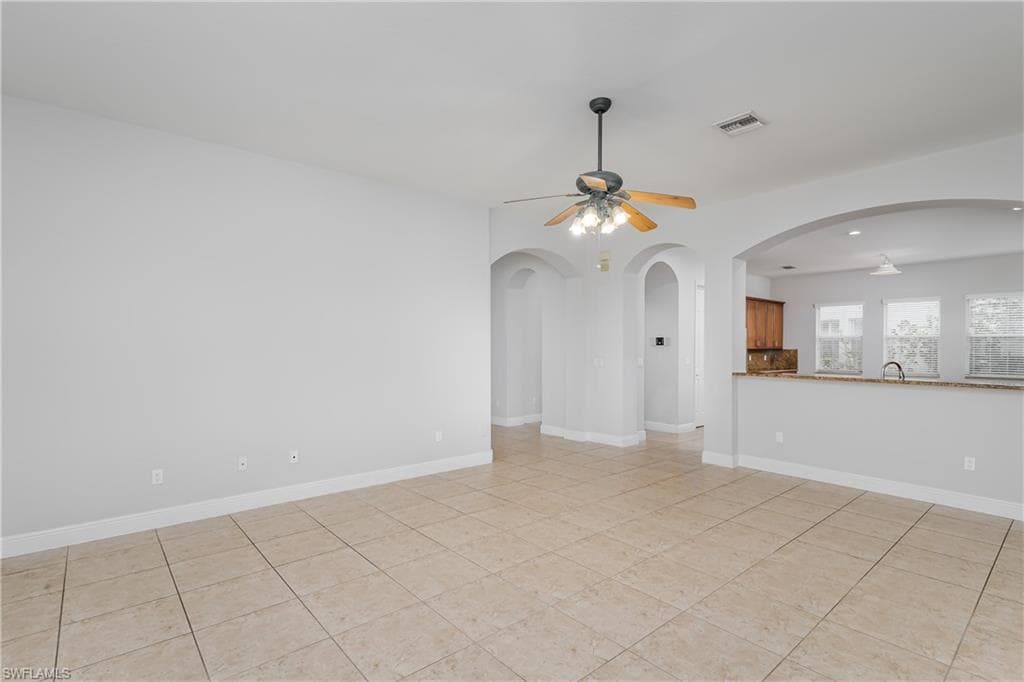 2055 Par Dr, Naples, FL 34120-10