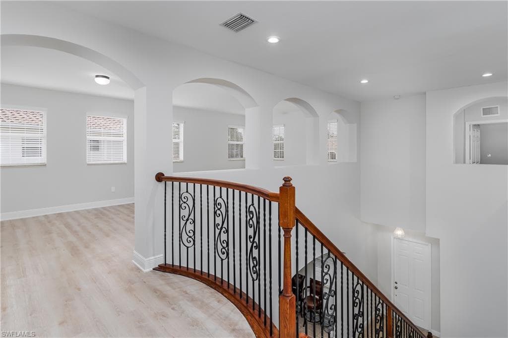 2055 Par Dr, Naples, FL 34120-31
