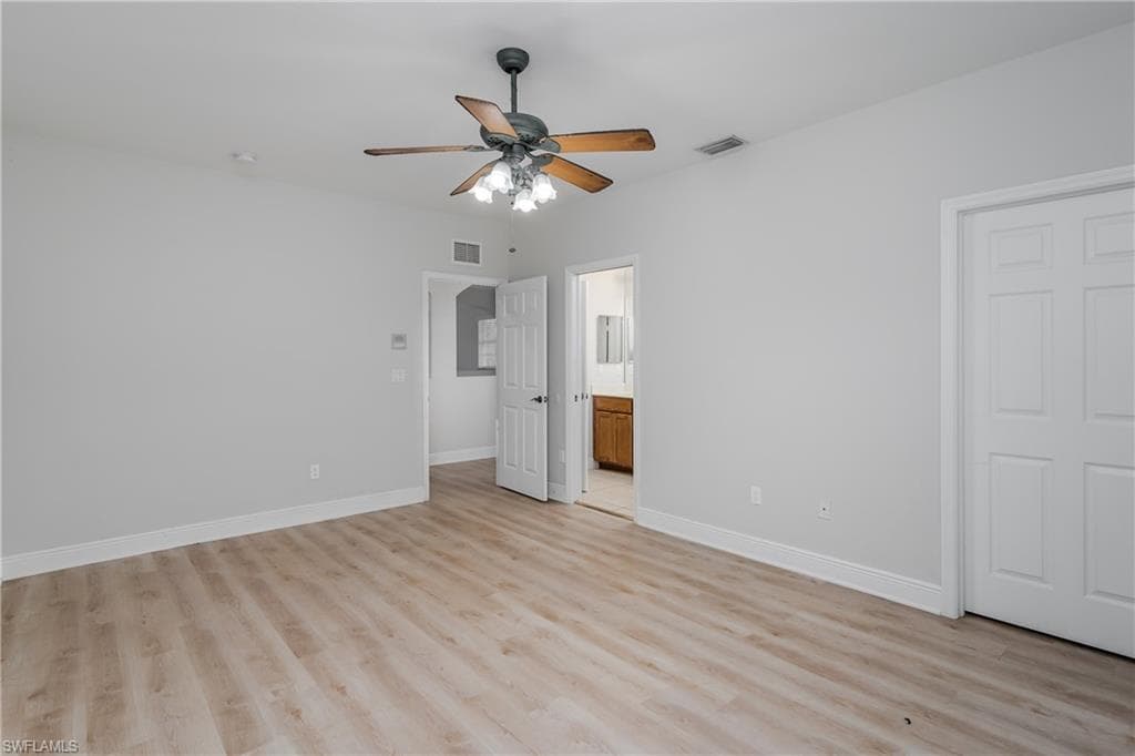 2055 Par Dr, Naples, FL 34120-43