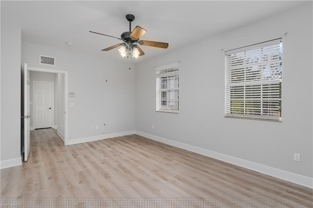 2055 Par Dr, Naples, FL 34120-45