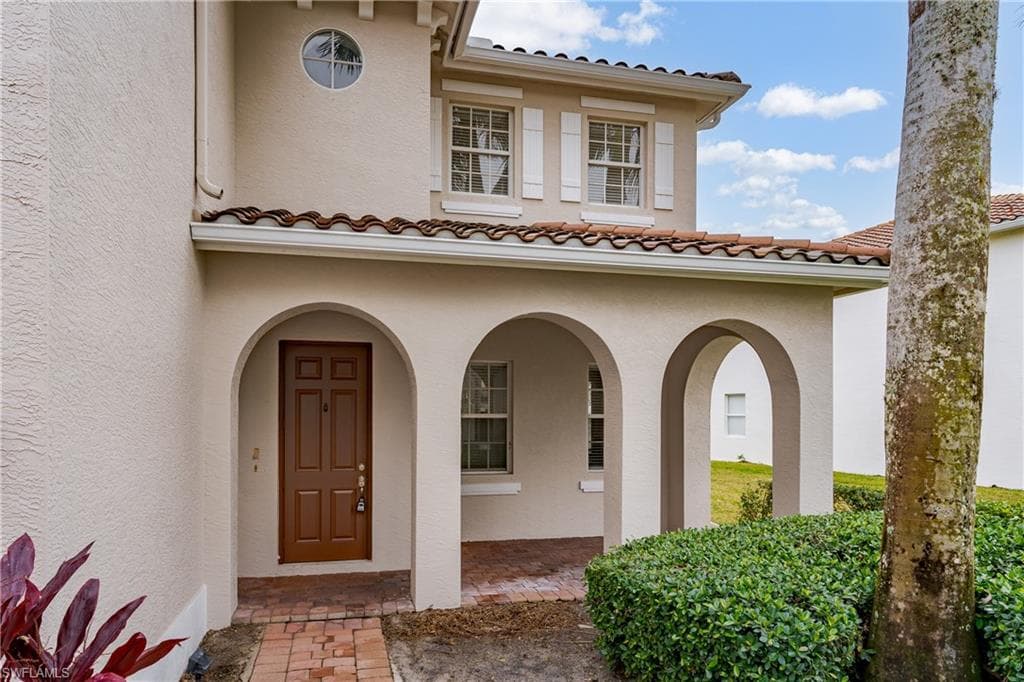 2055 Par Dr, Naples, FL 34120-4