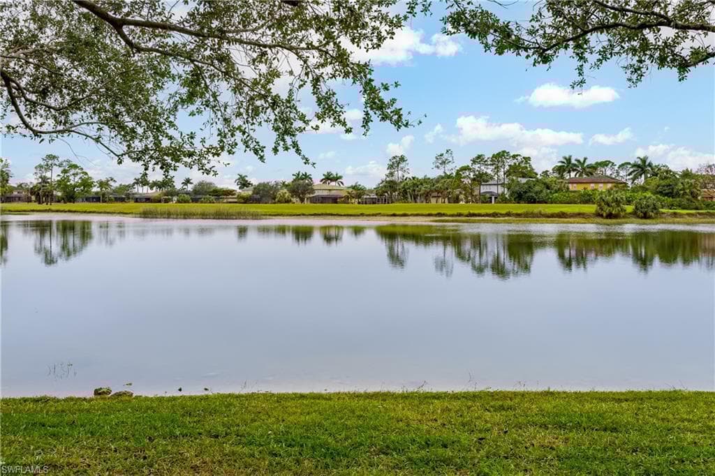2055 Par Dr, Naples, FL 34120-6