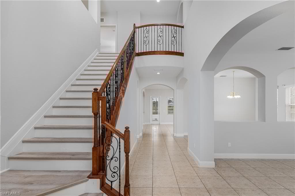 2055 Par Dr, Naples, FL 34120-7