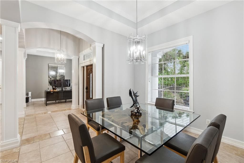 850 25th St SW, Naples, FL 34117-13