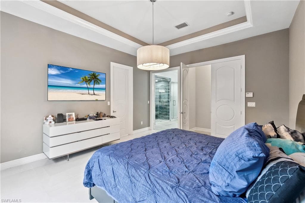 850 25th St SW, Naples, FL 34117-15