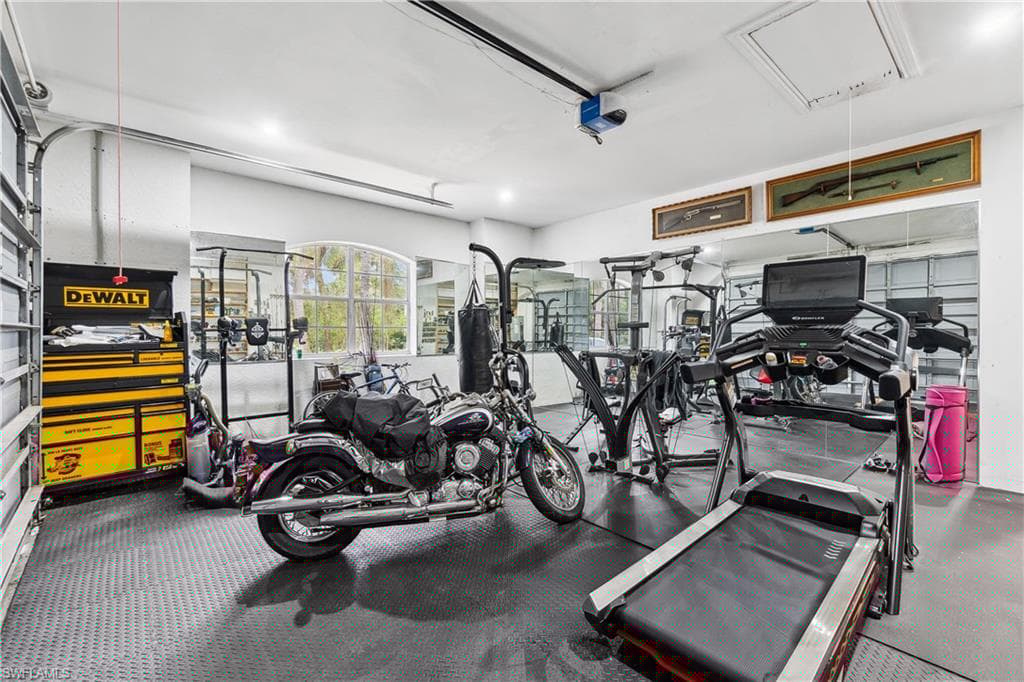 850 25th St SW, Naples, FL 34117-24