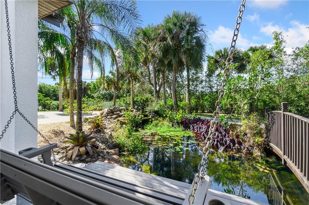 850 25th St SW, Naples, FL 34117-5