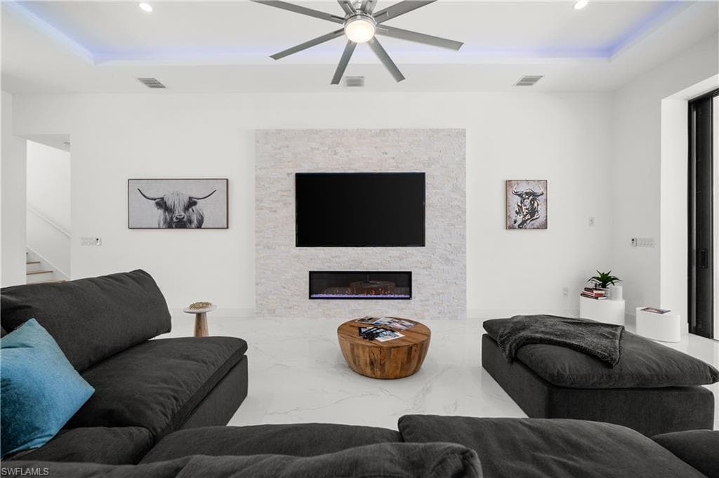 3512 Surfside Blvd, Cape Coral, FL 33914-12