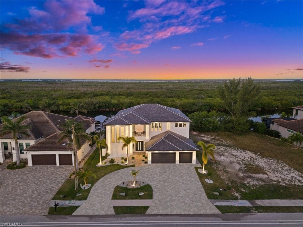 3512 Surfside Blvd, Cape Coral, FL 33914-23