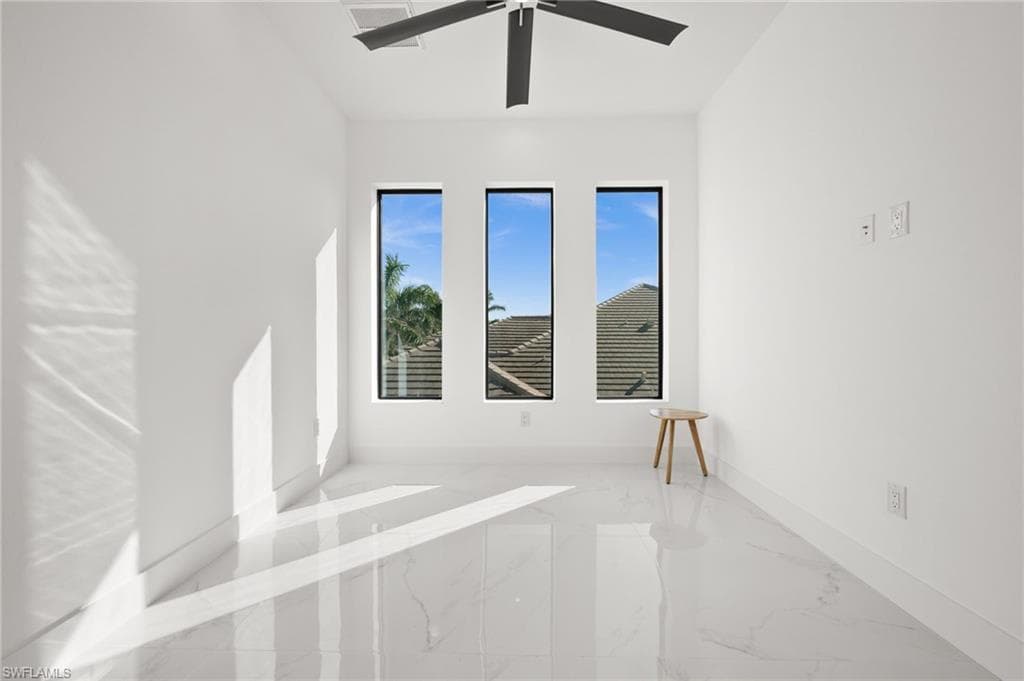 3512 Surfside Blvd, Cape Coral, FL 33914-37