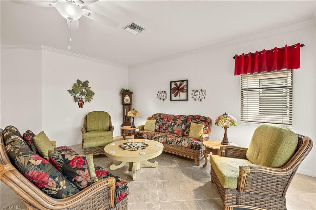 1607 Marton Ct, Naples, FL 34113-6