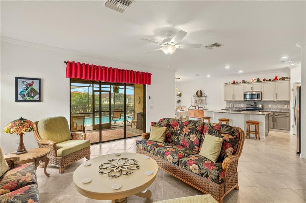 1607 Marton Ct, Naples, FL 34113-7