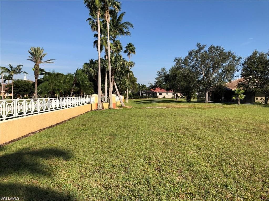 5501 Merlyn Ln, Cape Coral, FL 33914-4
