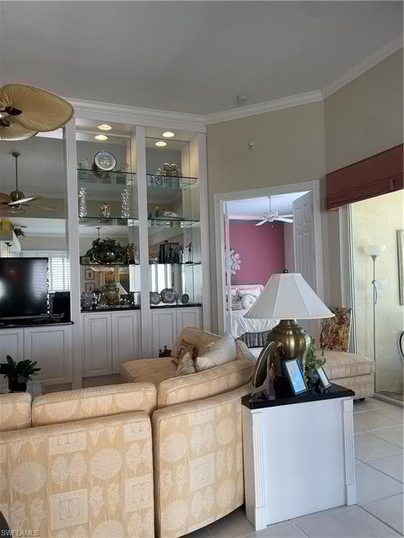 3888 Valentia Way, Naples, FL 34119-16