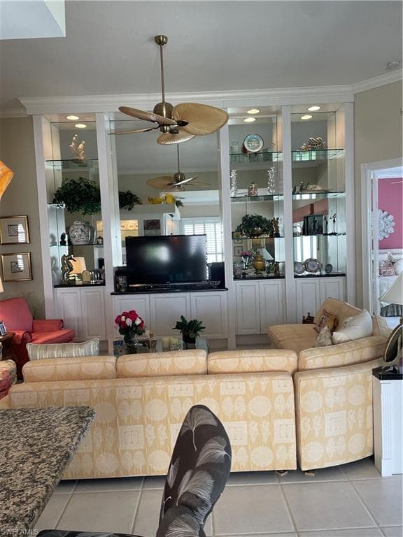 3888 Valentia Way, Naples, FL 34119-17