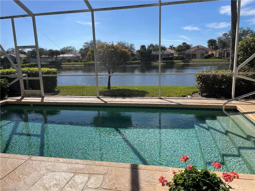 3888 Valentia Way, Naples, FL 34119-1