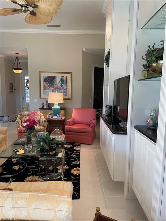 3888 Valentia Way, Naples, FL 34119-19