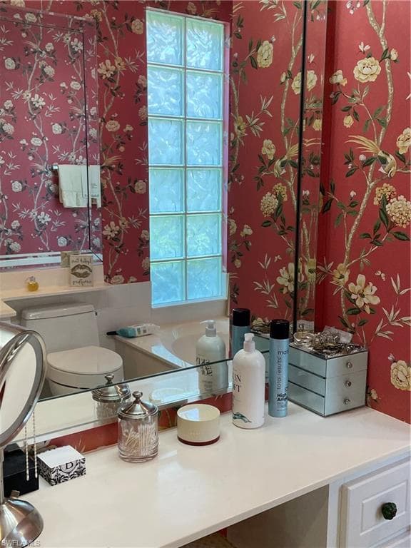 3888 Valentia Way, Naples, FL 34119-30