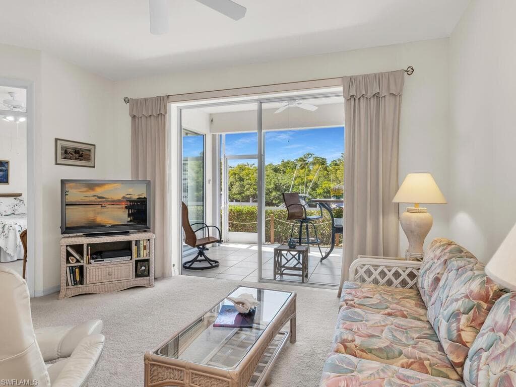206 Newport Dr 805, Naples, FL 34114-13